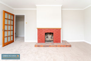 Sitting Room- click for photo gallery